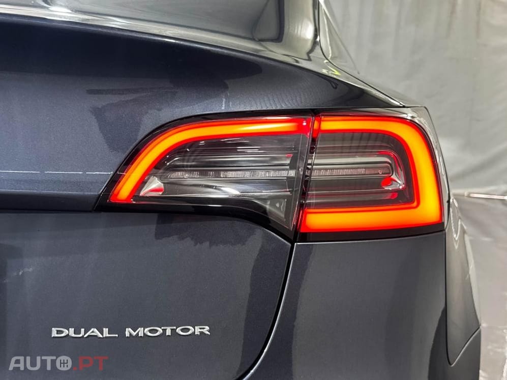 Tesla Model 3 Long Range AWD Dual Motor