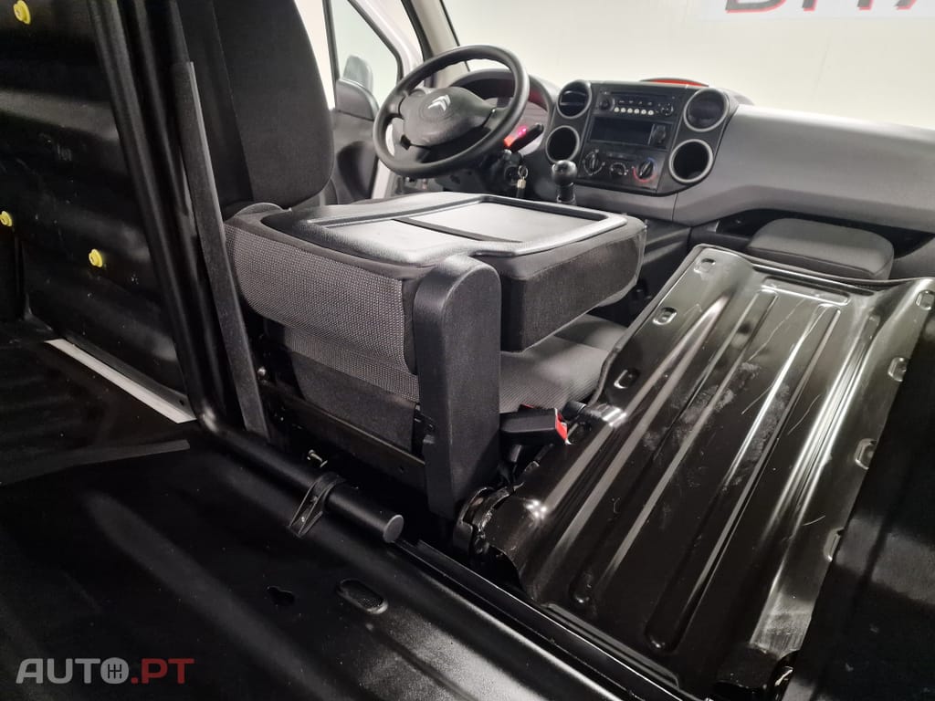 Citroen Berlingo 1.6 BLUEHDI IVA DEDUTIVEL APENAS 15.000KMS
