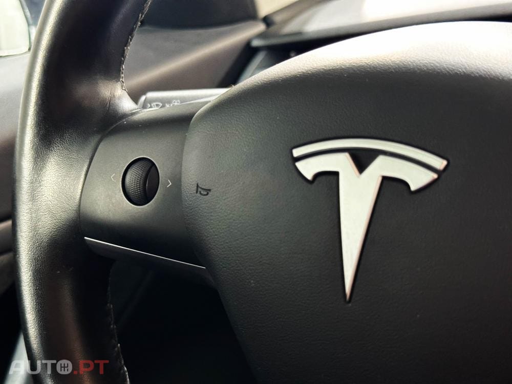 Tesla Model 3 Long-Range Dual Motor AWD