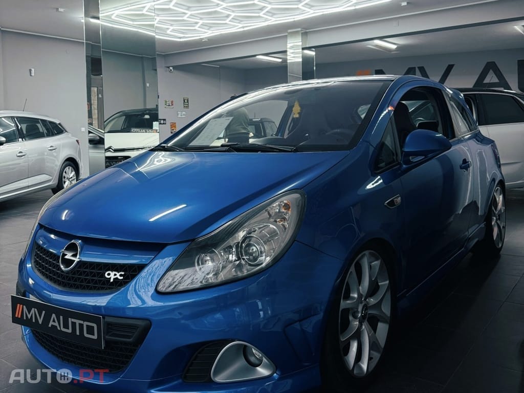 Opel Corsa 1.6 Turbo OPC