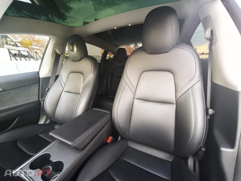Tesla Model 3 Standard Range Plus RWD