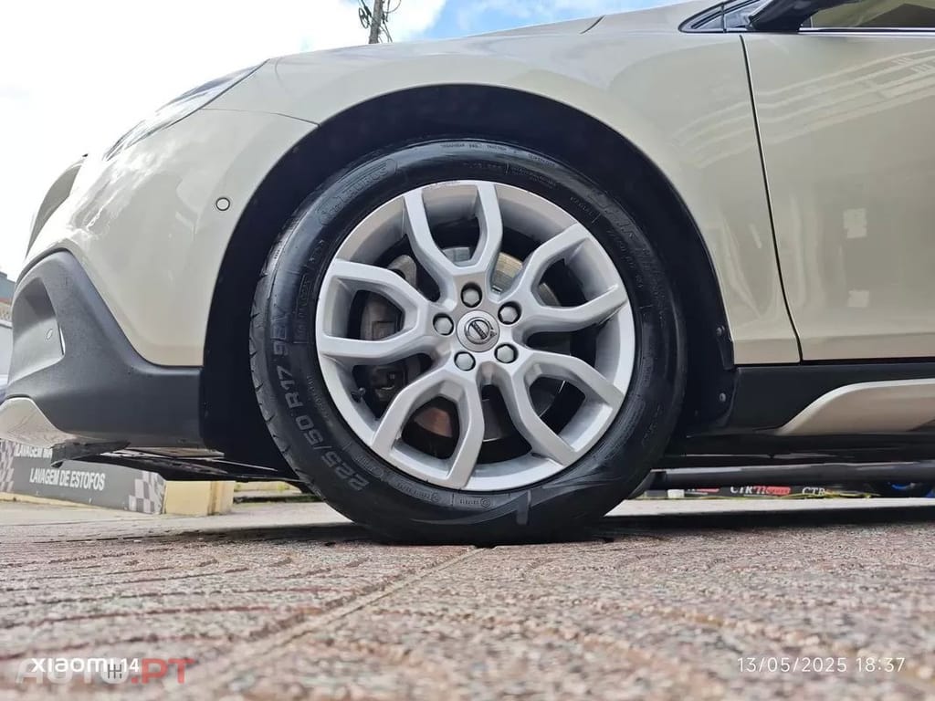 Volvo V40 Cross Country 1.5 T3 Summum Geartronic