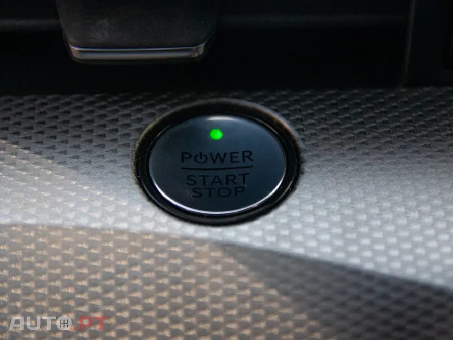 Ford Mustang Mach-E Standard