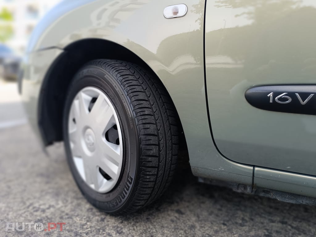 Renault Clio 1.2 16V Quickshift