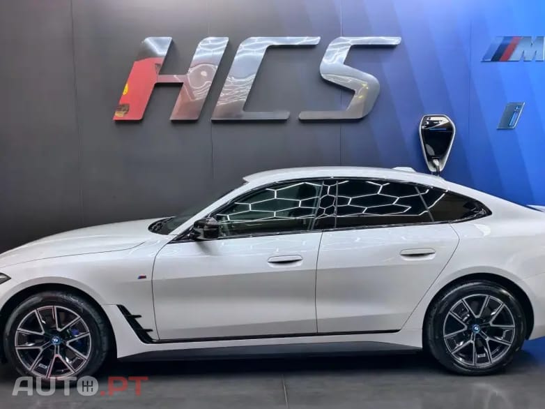 BMW i4 eDrive40 Pack Desportivo M Pro