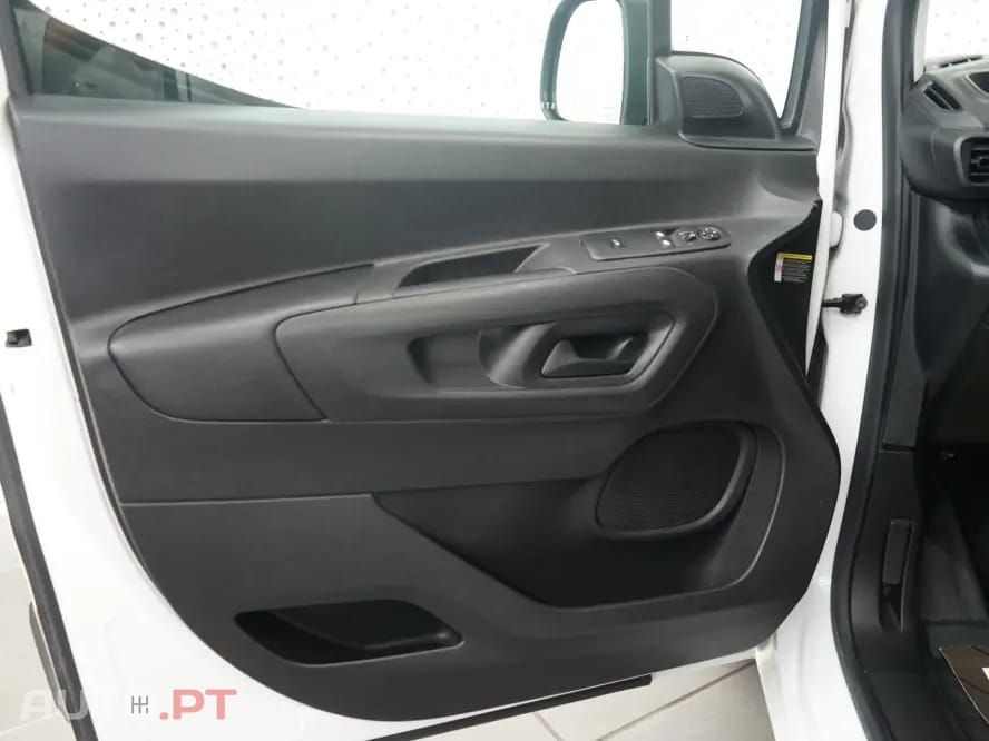 Peugeot Partner 1.5 Blue-HDI Asphalt L1 EAT8