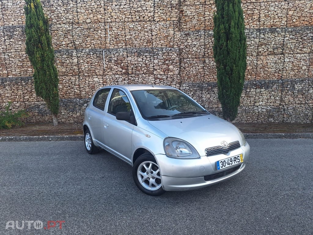 Toyota Yaris 1.0 Luna