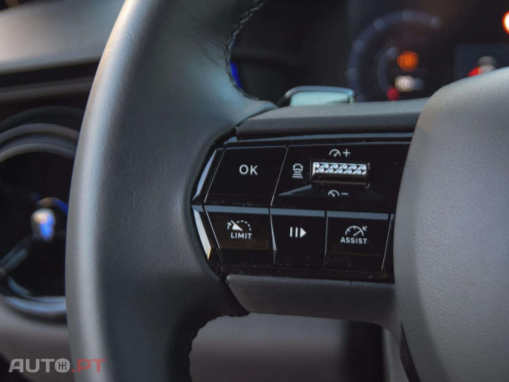 Alfa Romeo Junior 1.2 Sport Speciale Q4 eDCT6