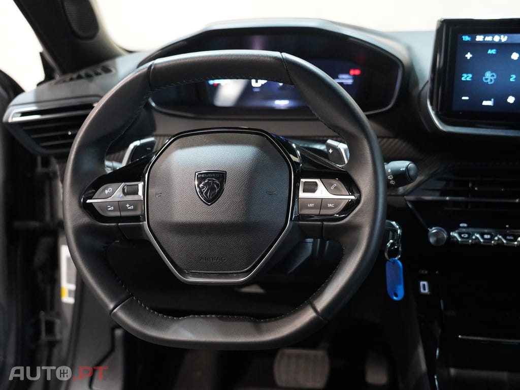 Peugeot 2008 1.2 Hybrid Allure e-DCS6