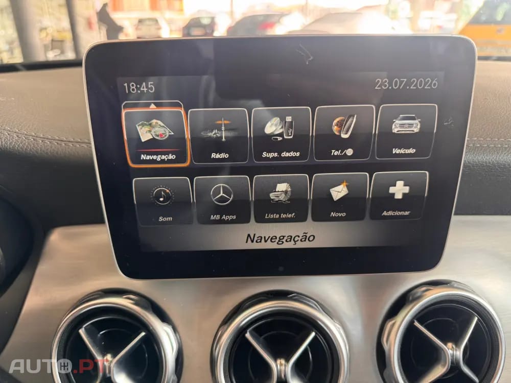 Mercedes-Benz GLA 220 d Urban
