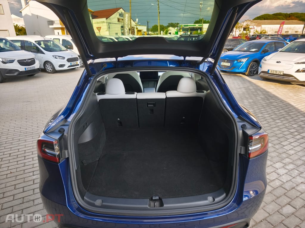 Tesla Model Y Long Range Tração Integral