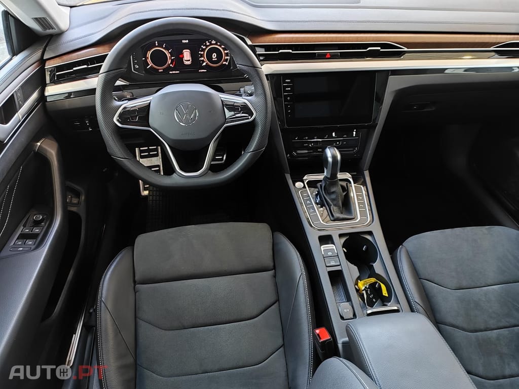 Volkswagen Arteon SB 1.4 TSI Elegance eHybrid Matrix