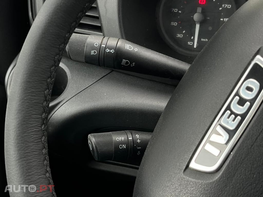 Iveco Daily 3.0 CAB. DUPLA 7 LUGARES