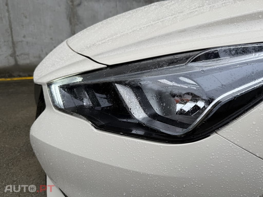 Nissan Micra 0.9 IG-T Tekna Silver Feel S/S