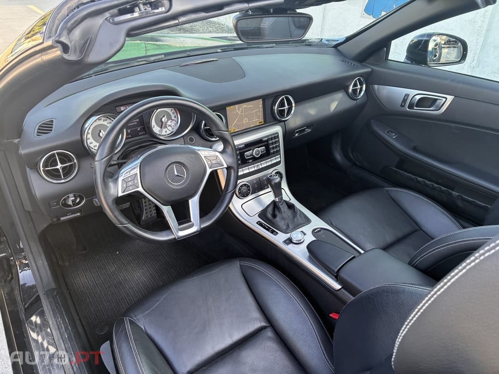 Mercedes-Benz SLK 200 BlueEFFICIENCY 7G-TRONIC Edition 1
