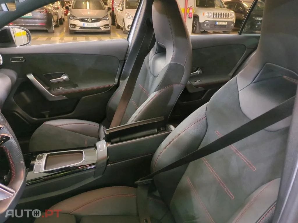 Mercedes-Benz A 250 e