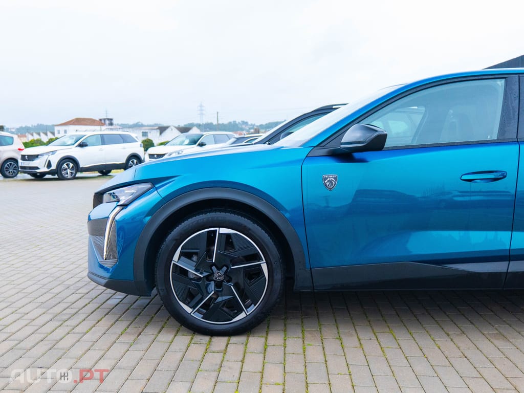 Peugeot 408 1.2 PureTech GT EAT8