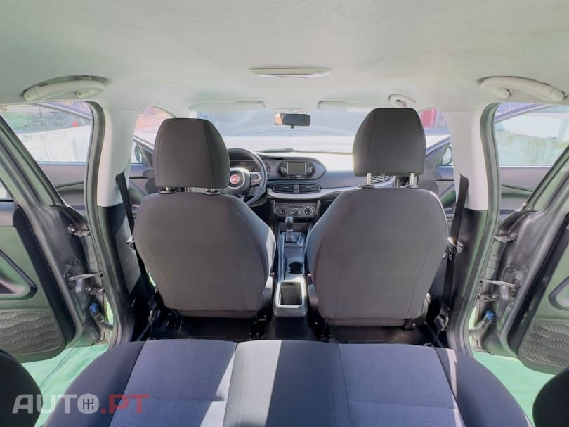 Fiat Tipo 1.3 M-Jet Lounge