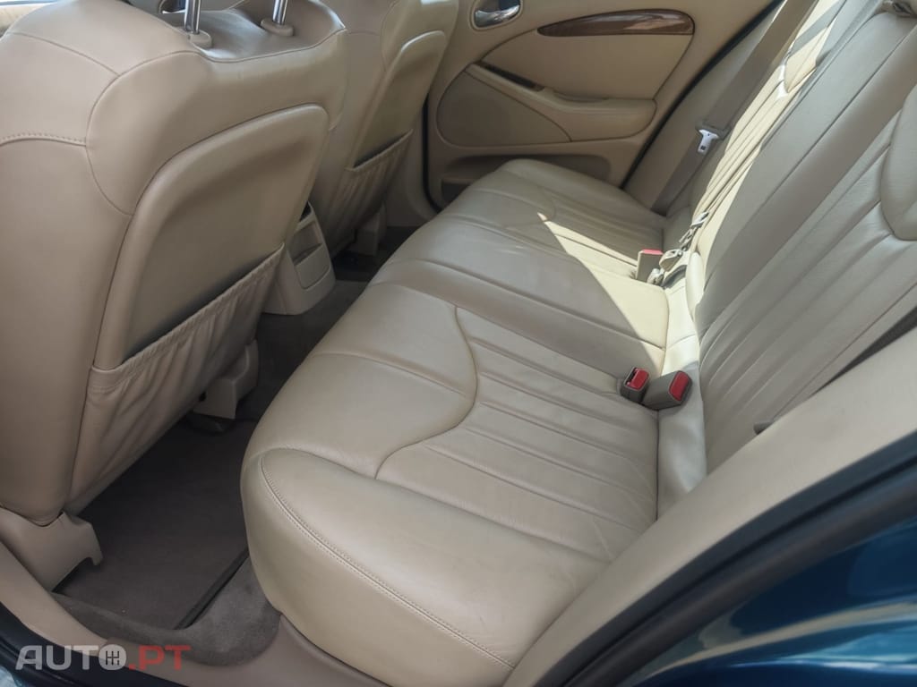Jaguar S-Type 3.0 V6 Aut. Executive