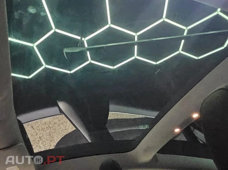 Tesla Model 3 Long Range RWD