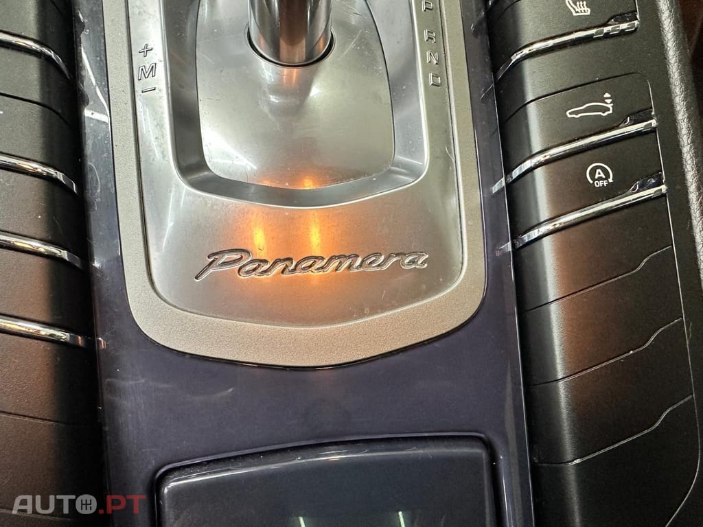 Porsche Panamera Platinum Edition
