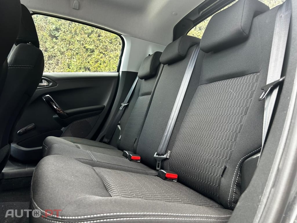 Peugeot 208 1.2 PureTech Active