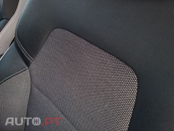 Renault Captur Captur Hibrido 1.6 E-Tech Intens | 143cv| 5P | 5L