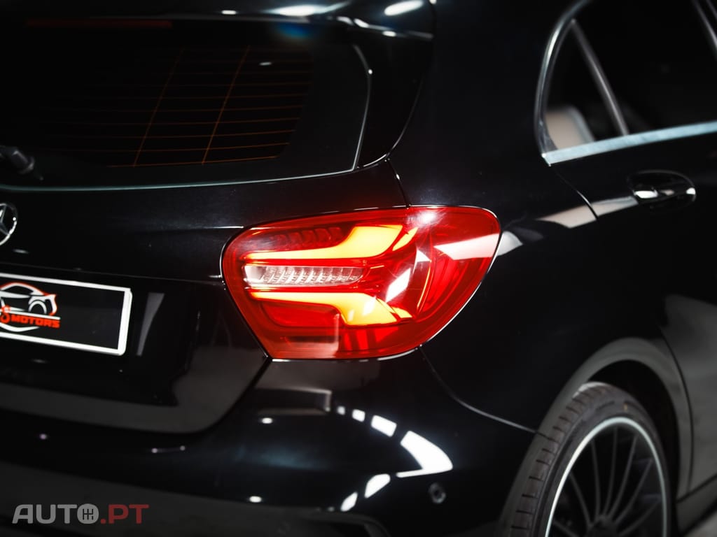 Mercedes-Benz A 180 d 7G-DCT AMG Line