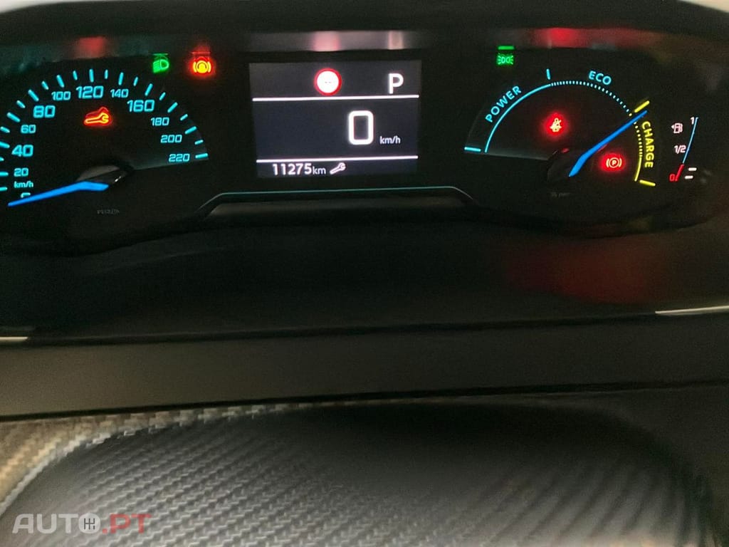 Peugeot 208 1.2 Hybrid Allure e-DCS6