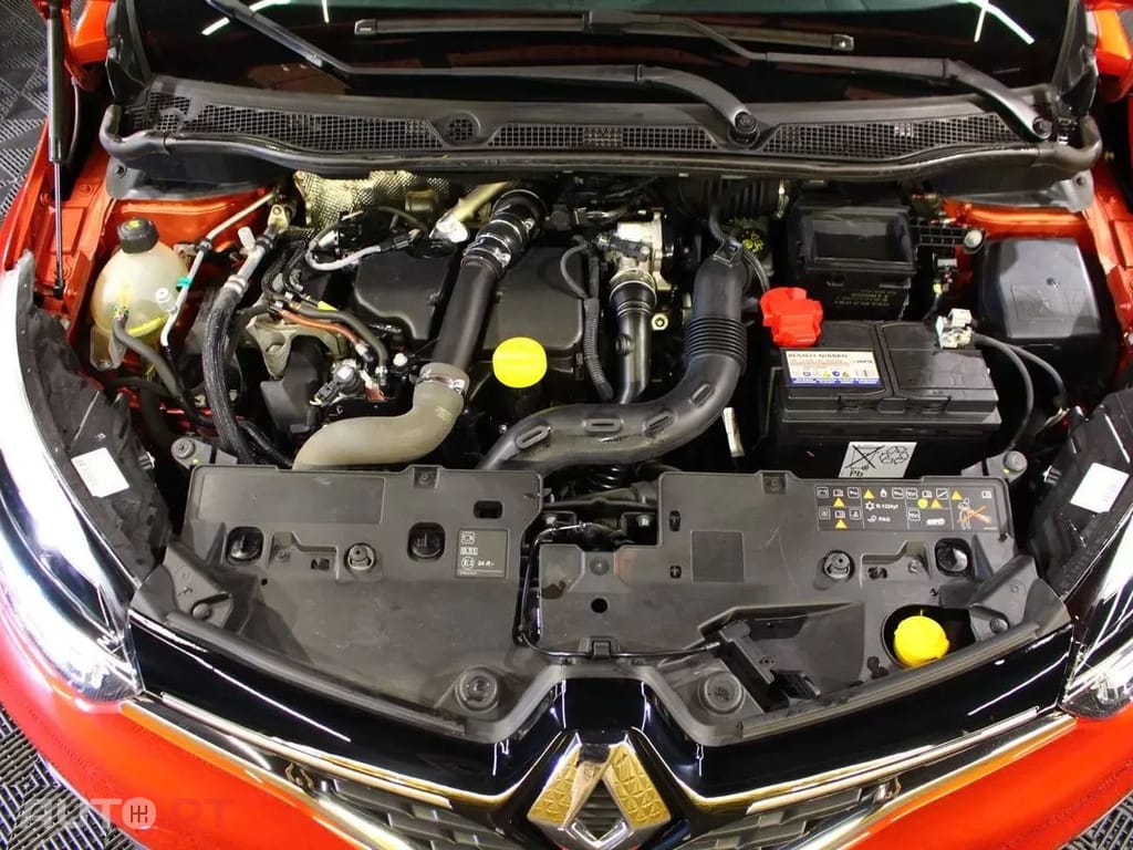 Renault Captur 1.5 dCi Red Edition
