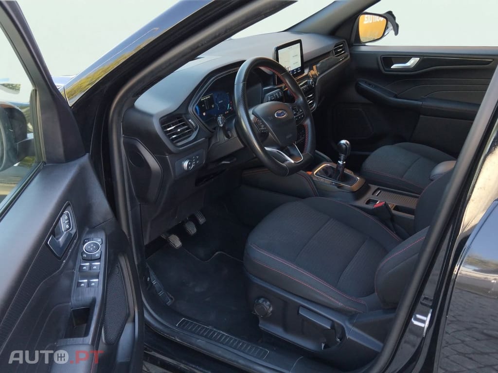 Ford Kuga 1.5 TDCi EcoBlue ST-Line