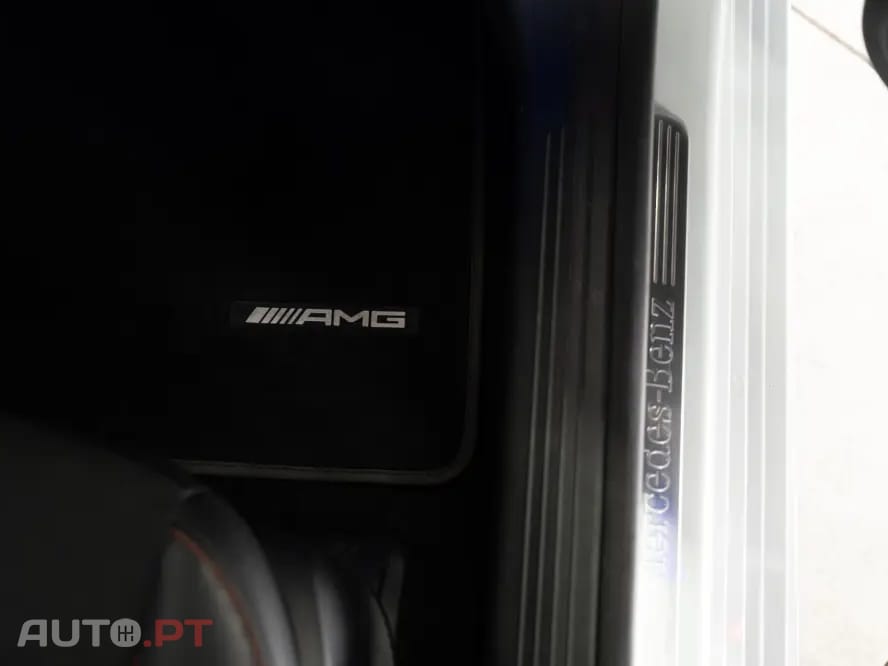 Mercedes-Benz A 250 e AMG Line