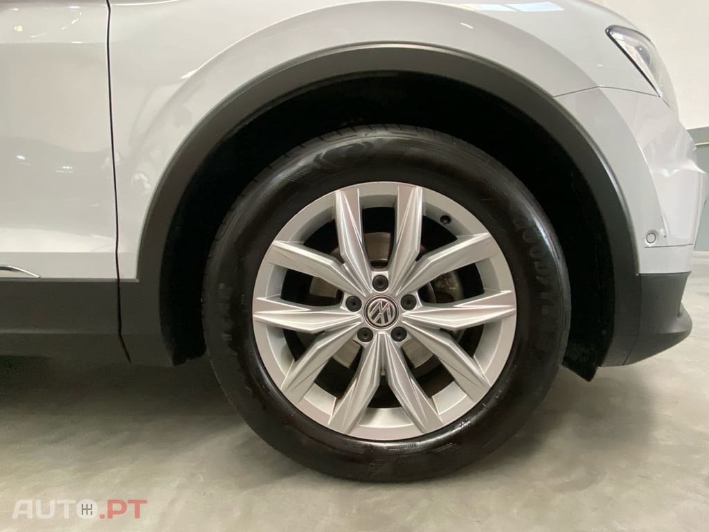 Volkswagen Tiguan 2.0 TDI SCR (BlueMotion ) Sound — fotografia 24