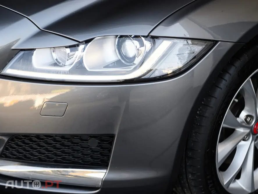 Jaguar XF 2.0 D R-Sport Aut.