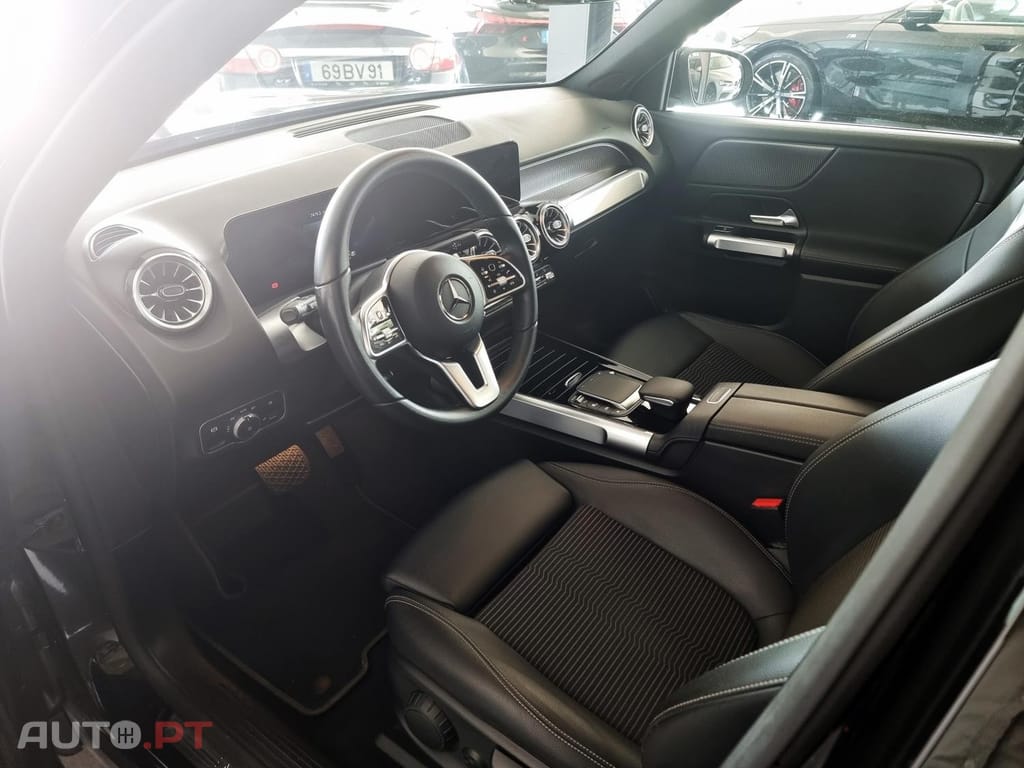 Mercedes-Benz EQB 250 Progressive — fotografia 14