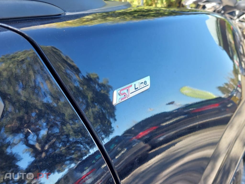 Ford Puma 1.0 EcoBoost MHEV ST-Line