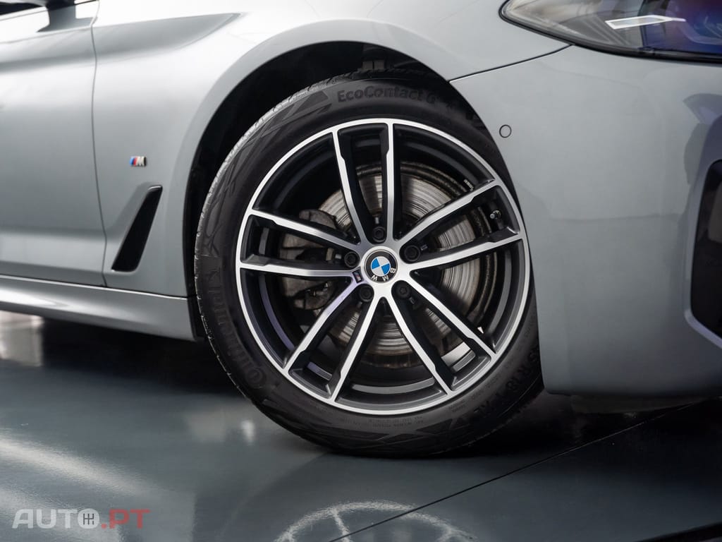 BMW 520 d Pack Desportivo M Auto
