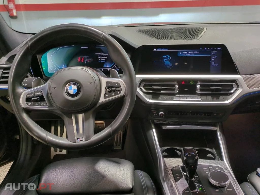 BMW 330 e Touring Pack M Auto