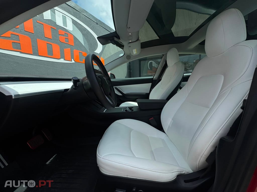 Tesla Model 3 Standard Range Plus RWD