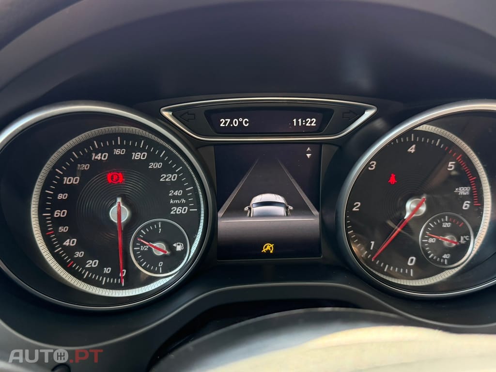 Mercedes-Benz CLA 180 d Shooting Brake Urban