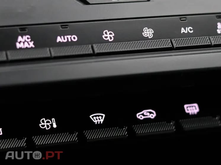 Peugeot 308 1.5 BlueHDi Active Pack — fotografia 13