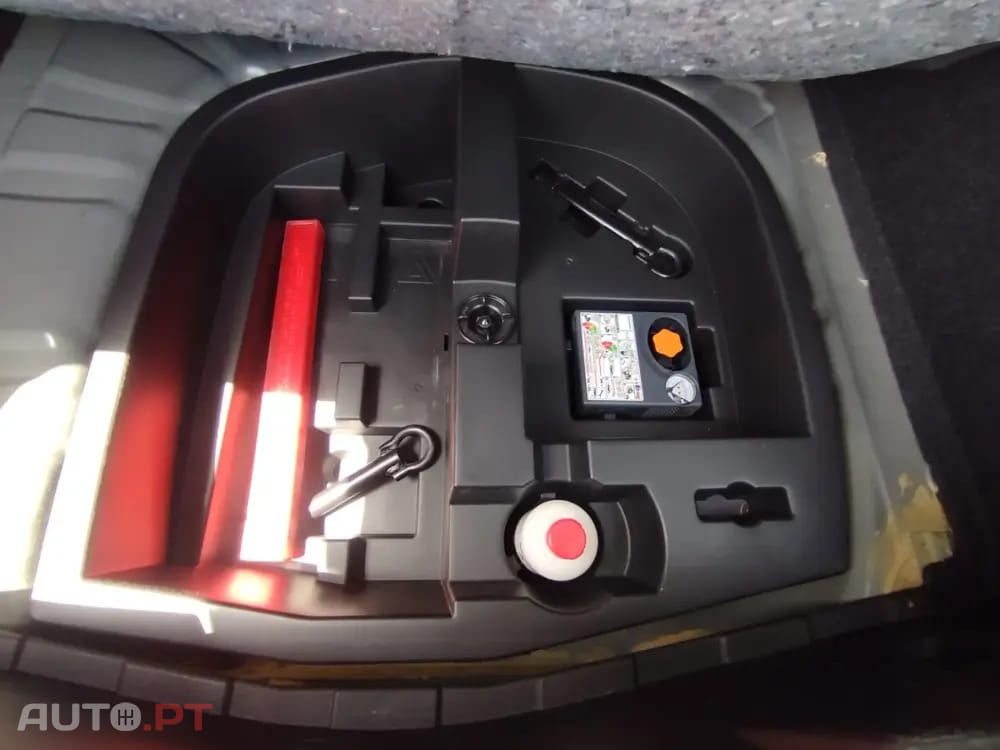 Nissan Juke 1.0 DIG-T N-Connecta NAV. DCT