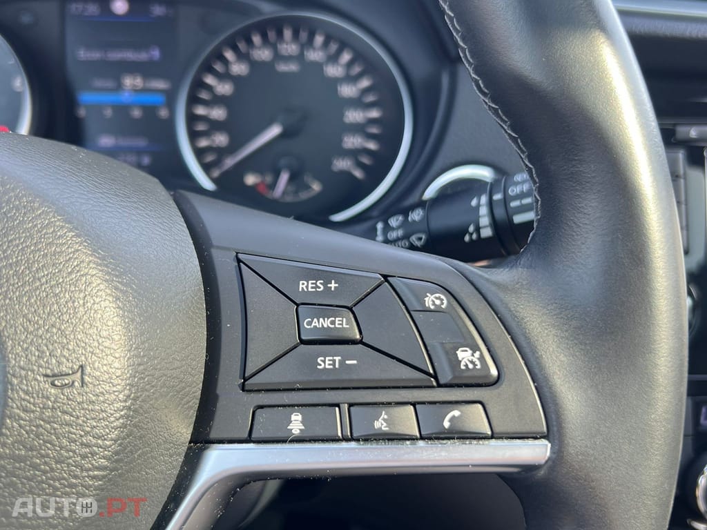 Nissan Qashqai 1.3 DIG-T Tekna Bose