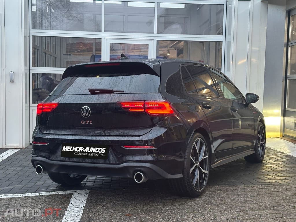 Volkswagen Golf 2.0 TSI GTI