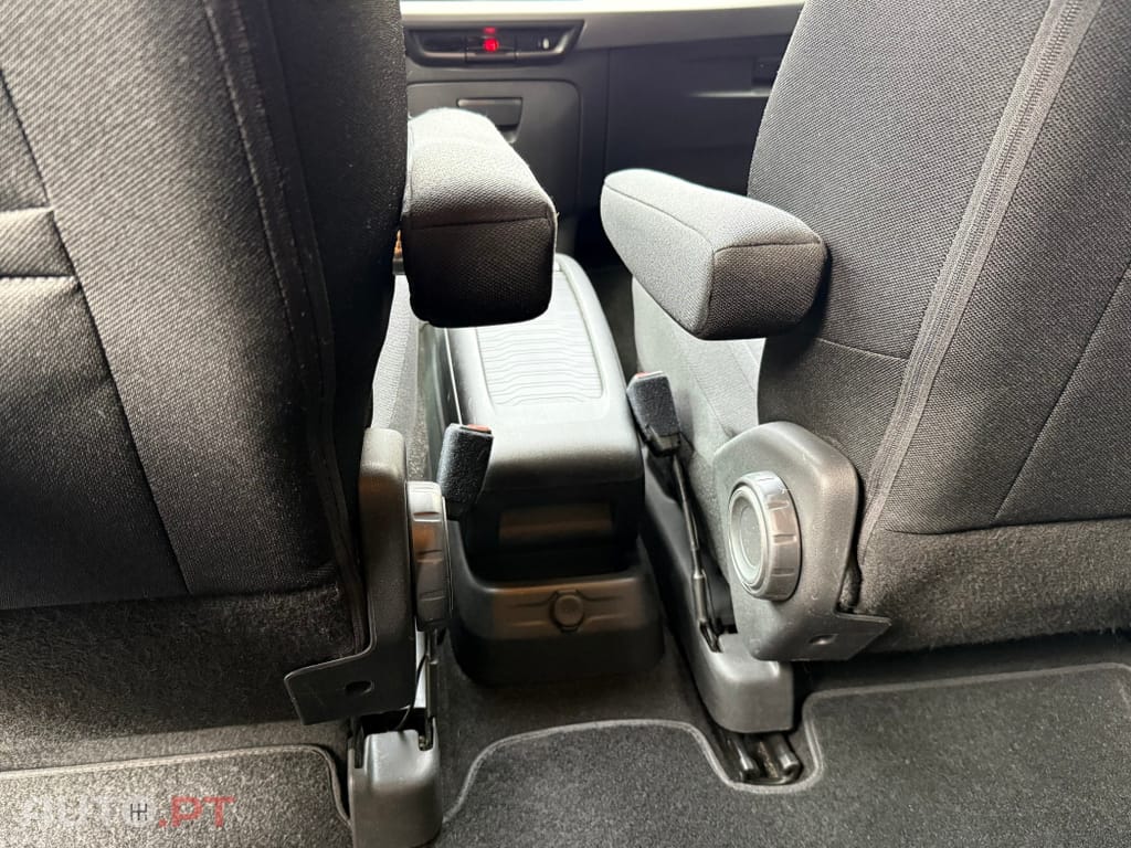 Citroen C4 SpaceTourer BlueHDi 130 Stop&Start EAT8 SHINE