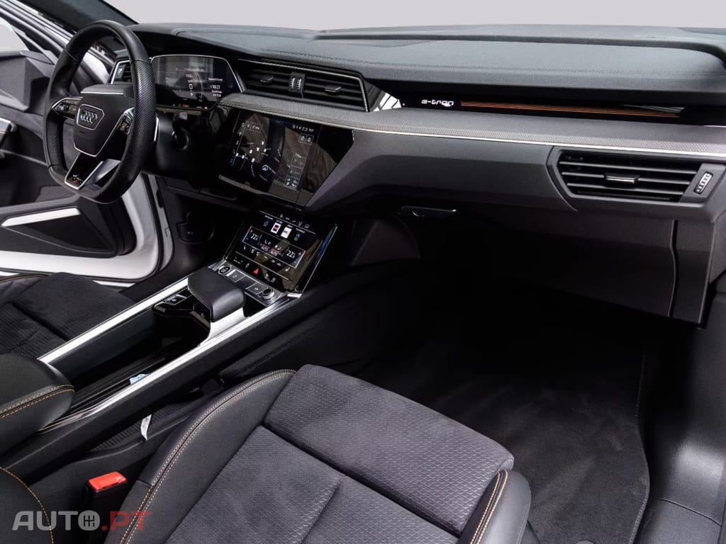 Audi E-Tron 55 quattro S Line I.V.A DEDUTIVEL 