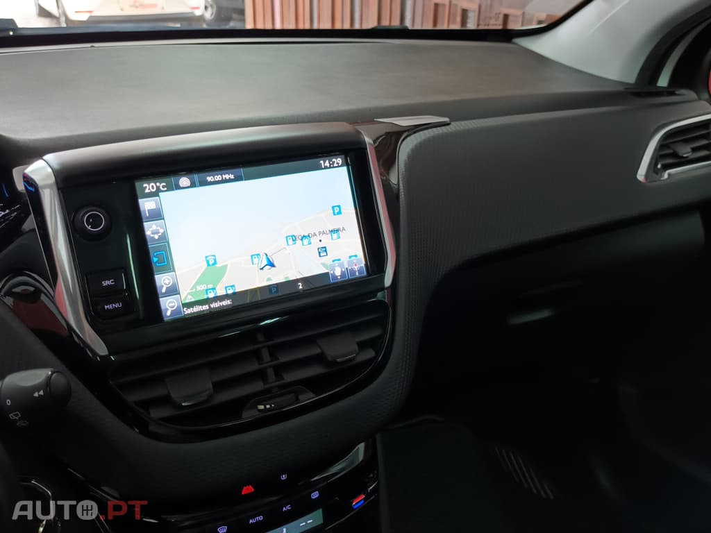 Peugeot 2008 1.2 Puretech Allure