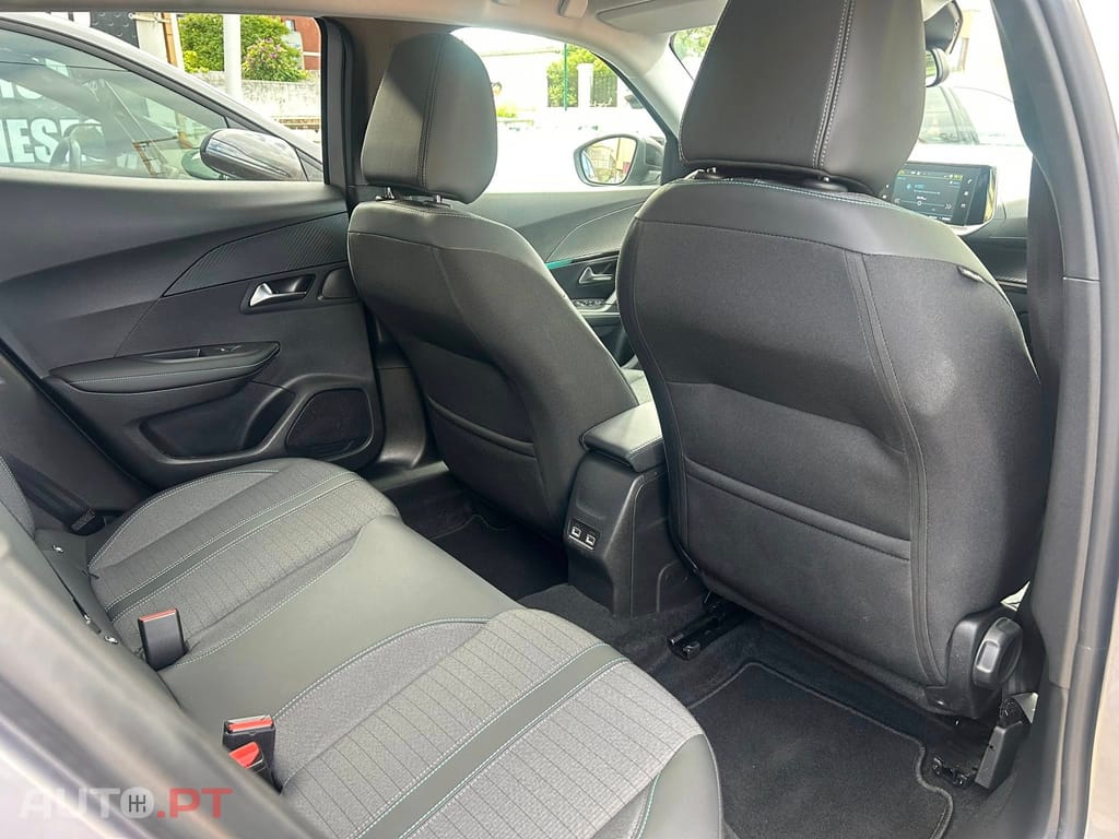 Peugeot E-2008 50 KWh Allure  5D Eletrico