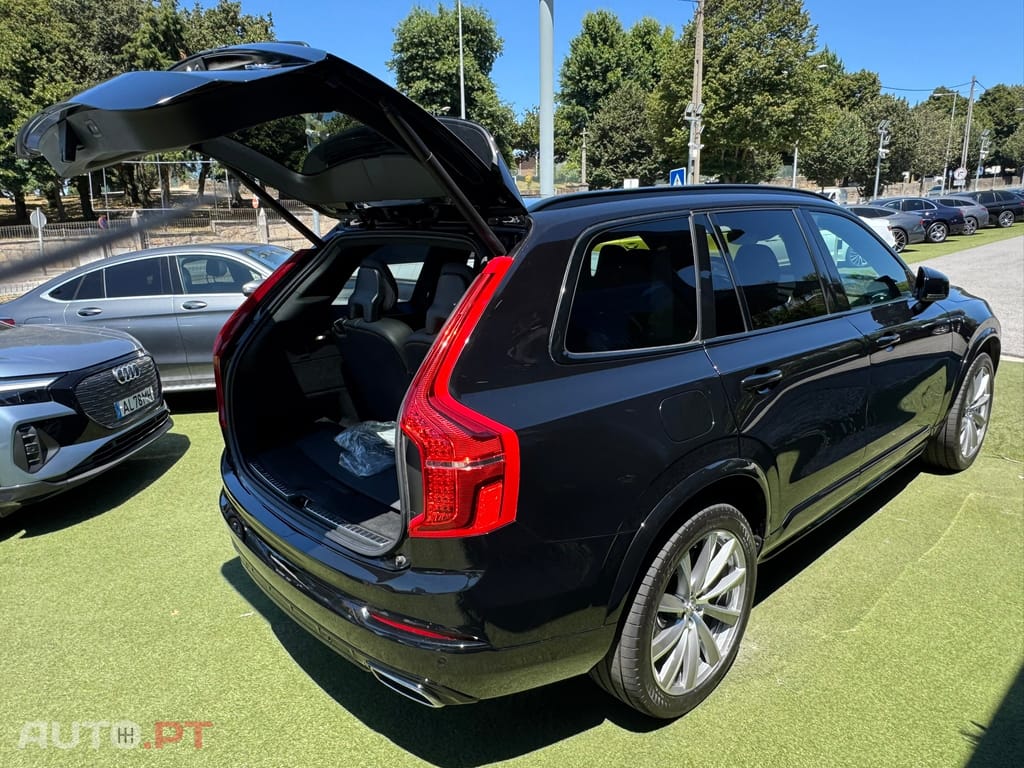 Volvo XC90 2.0 T8 PHEV R-Design AWD