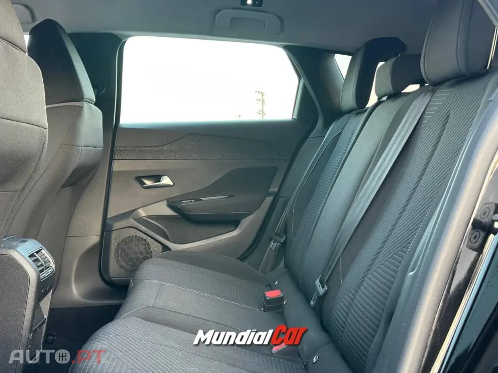 Peugeot 308 1.2 PureTech Allure EAT8